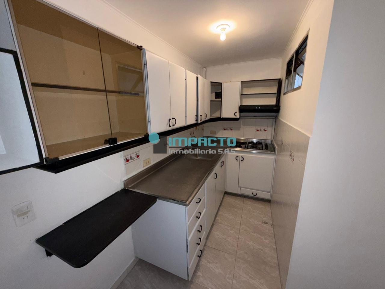 Apartamento de 2 habitaciones en arriendo en La Floresta, Medellín — imagen 1 de 18