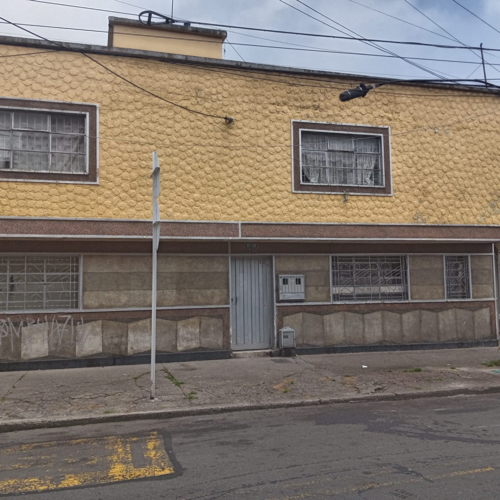 Casa en venta en San Jose Sur Oriental, Bogotá · foto 6 de 6