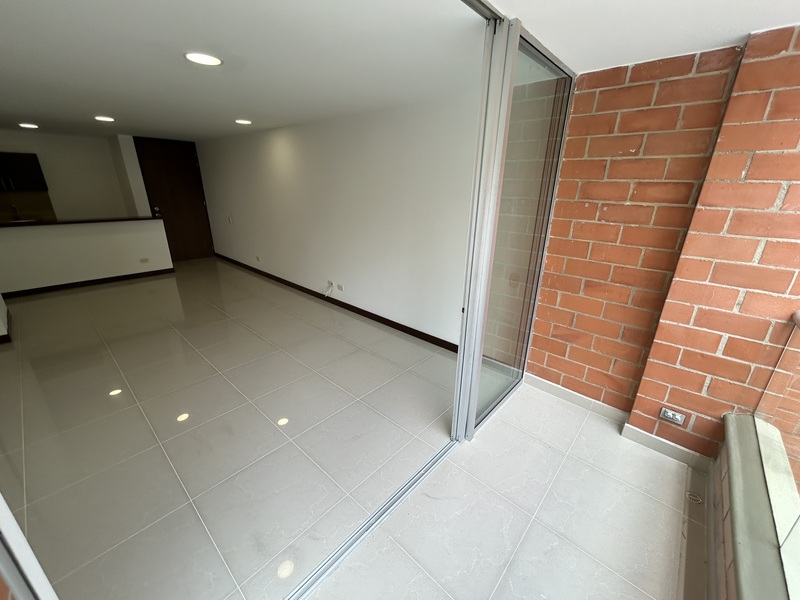 Apartamento en arriendo en Loma Del Esmeraldal, Envigado · foto 9 de 24