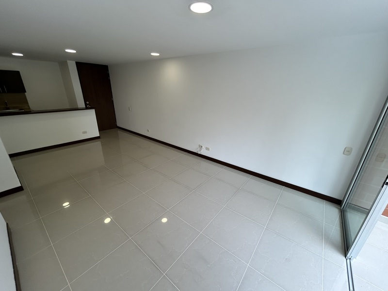 Apartamento en arriendo en Loma Del Esmeraldal, Envigado · foto 10 de 24