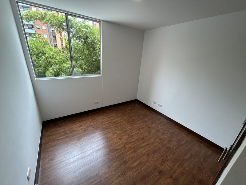 Apartamento en arriendo en Loma Del Esmeraldal, Envigado · foto 15 de 24