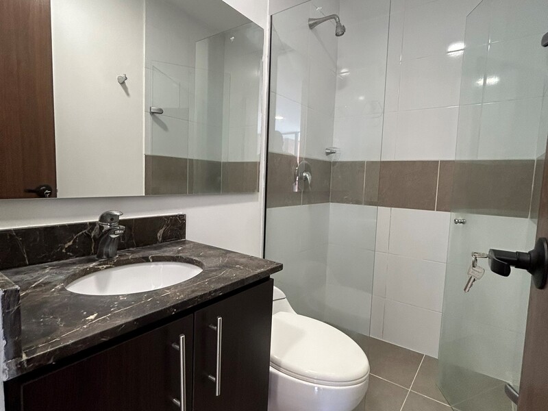 Apartamento en arriendo en Loma Del Esmeraldal, Envigado · foto 21 de 24