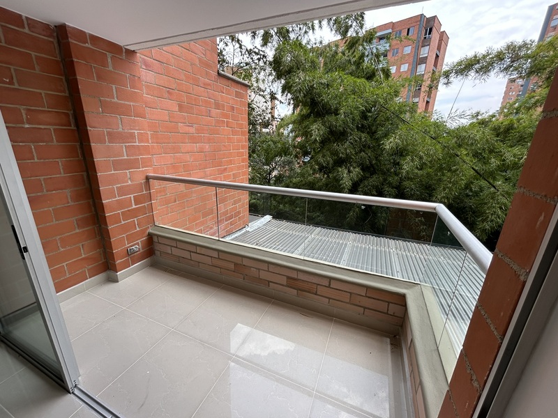 Apartamento en arriendo en Loma Del Esmeraldal, Envigado · foto 23 de 24