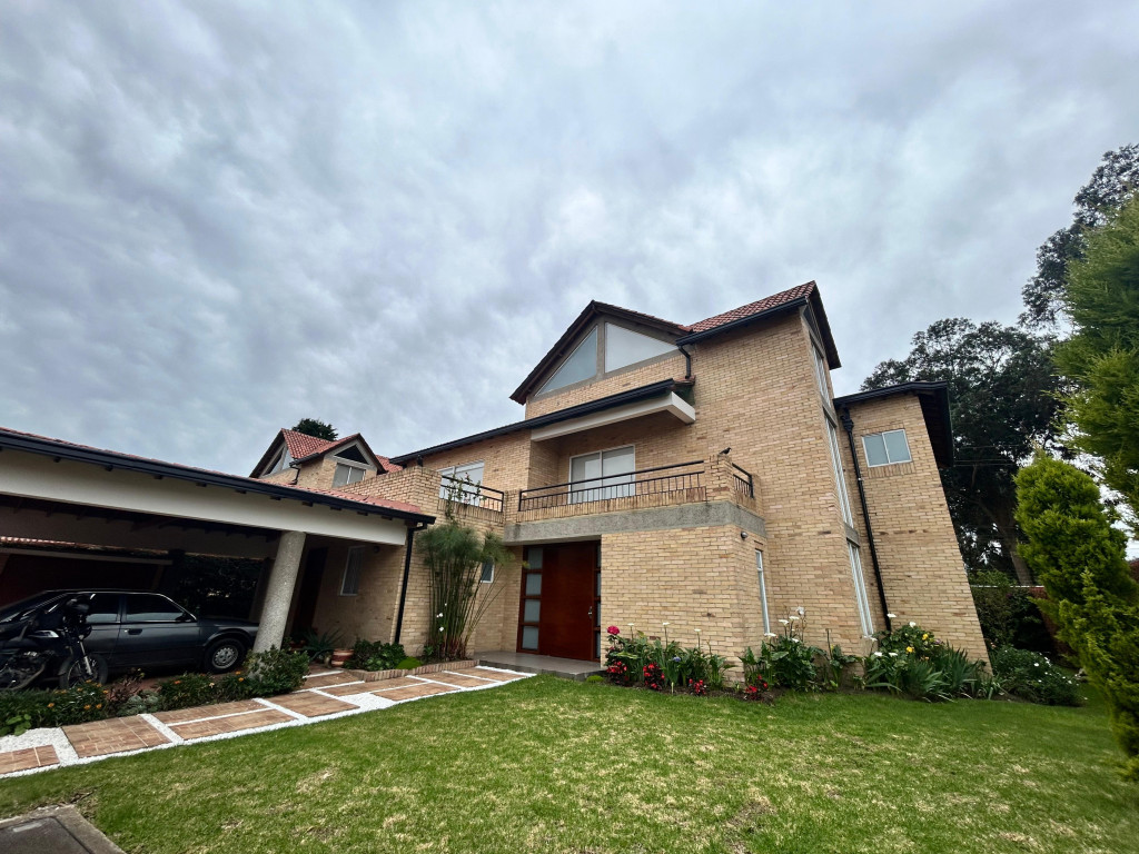 Casa en Arriendo en Br santa rita, Chía