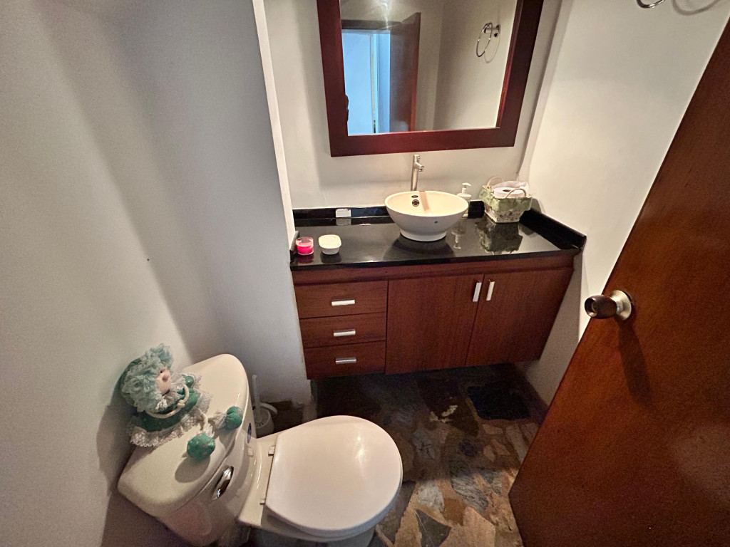 Casa en venta en Pasadena, Bogotá · foto 8 de 22