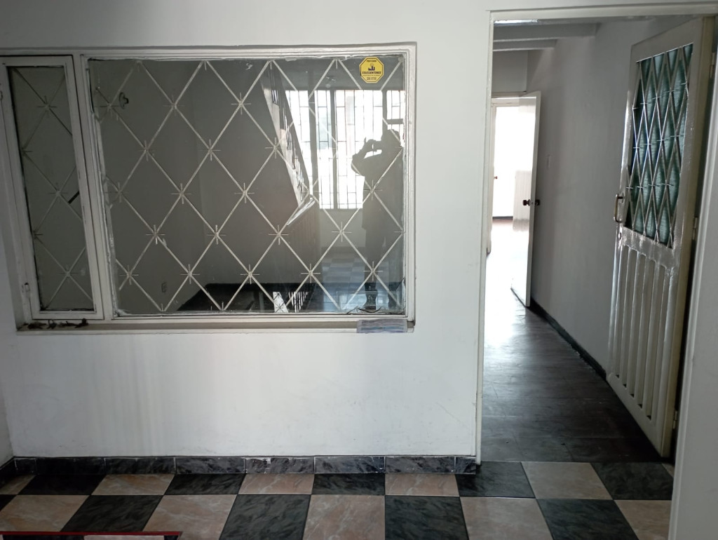 Casa en venta en Engativá, Bogotá · foto 2 de 18