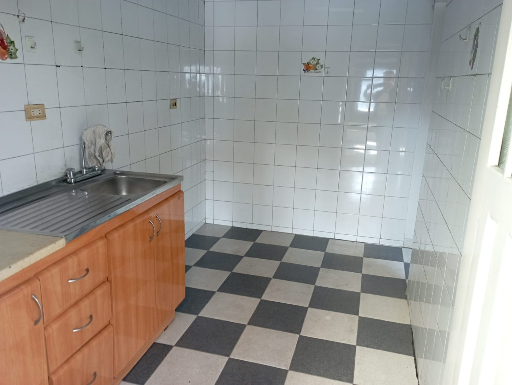 Casa en venta en Engativá, Bogotá · foto 4 de 18