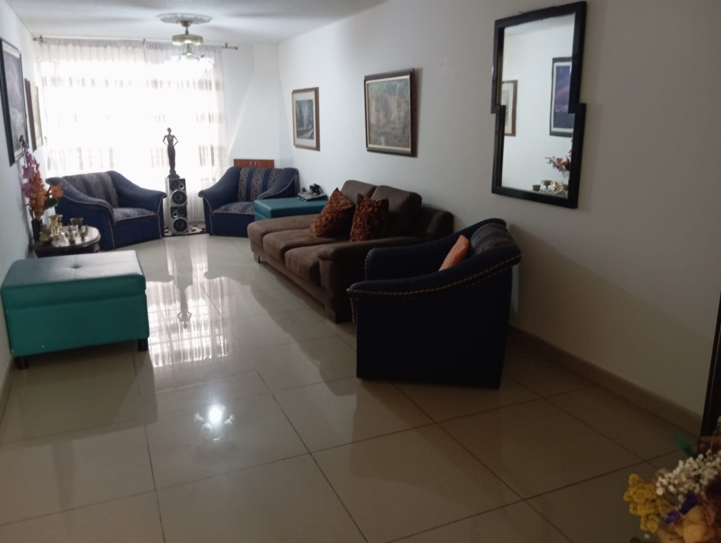Casa en venta en La Alborada, Bogotá · foto 5 de 19