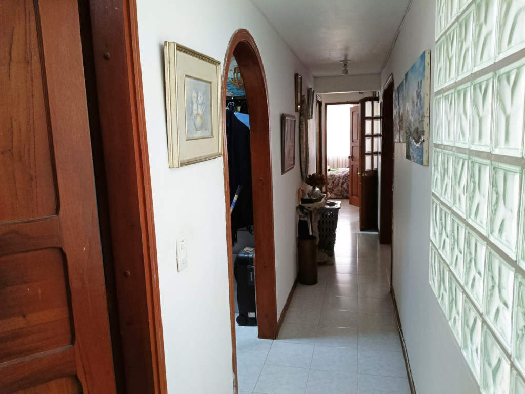Apartamento en venta en Santa Barbara Occidental, Bogotá · foto 10 de 14