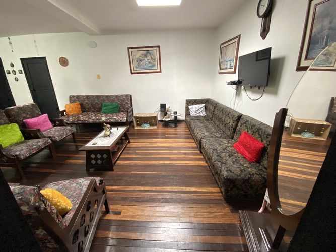 Casa de 4 alcobas en venta en Claret, Bogotá, 580 m² · foto 8 de 20