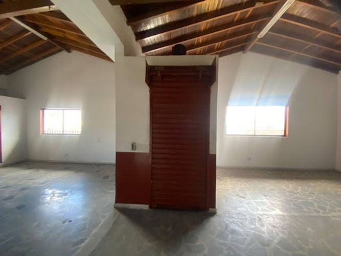 Bodega en arriendo en Caribe, Medellín, 270 m² · foto 5 de 6