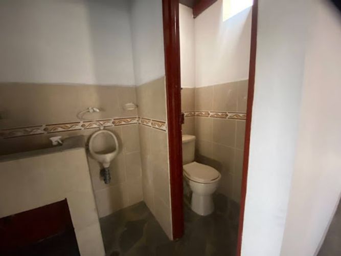 Bodega en arriendo en Caribe, Medellín, 270 m² · foto 6 de 6