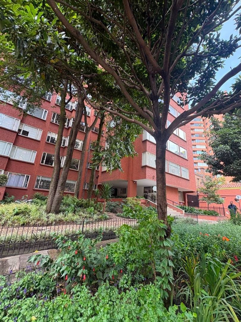 Apartamento en venta en El Nogal, Bogotá · foto 2 de 15