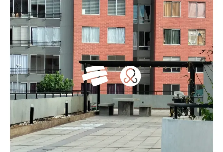 Apartamento de 2 alcobas en venta en San Pedro, Madrid, 52 m² · foto 4 de 24