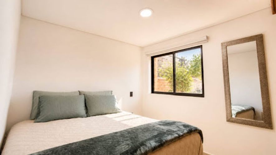 Apartamento de 2 alcobas en arriendo en Florida Nueva, Medellín, 75 m² · foto 4 de 8