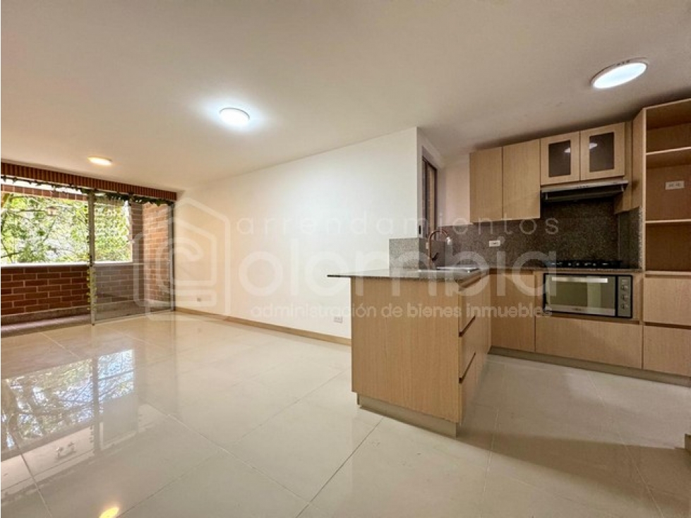 Apartamento en Arriendo en Loma del Escobero, Envigado