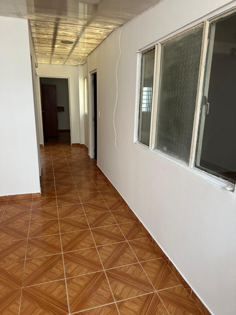Casa en venta en Aures, Bogotá · foto 2 de 10