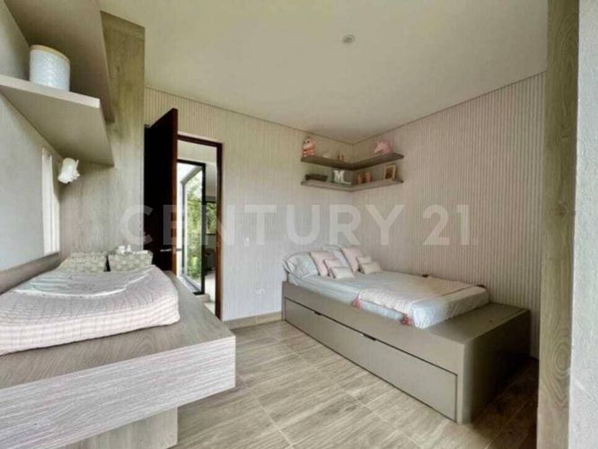 Casa de 3 alcobas en venta en La Macarena, Rionegro, 245 m² · foto 8 de 11