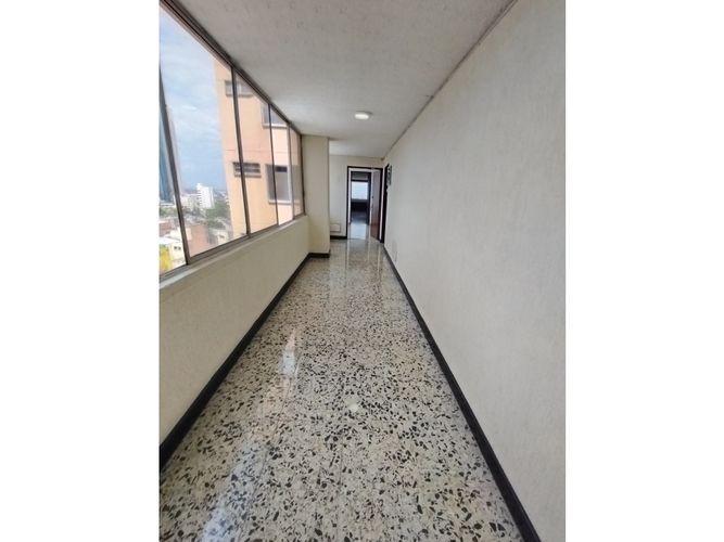 Oficina en arriendo en Granada, Cali, 126 m² · foto 4 de 14