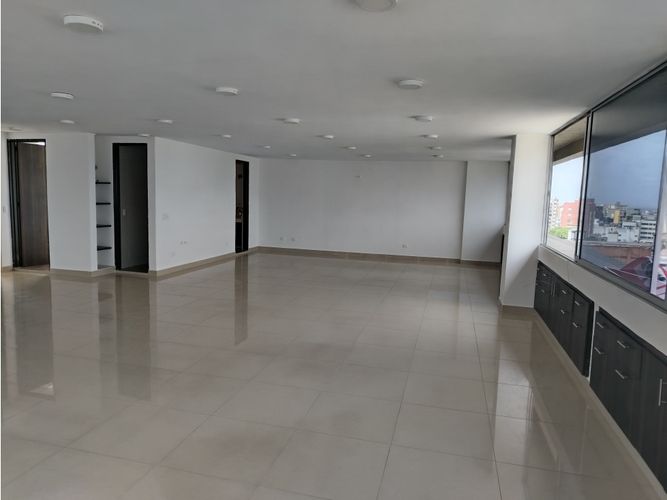 Oficina en arriendo en Granada, Cali, 126 m² · foto 8 de 14