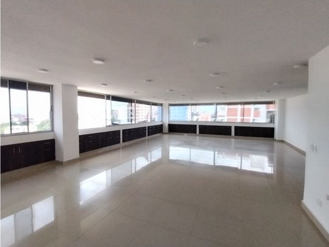 Oficina en arriendo en Granada, Cali, 126 m² · foto 10 de 14