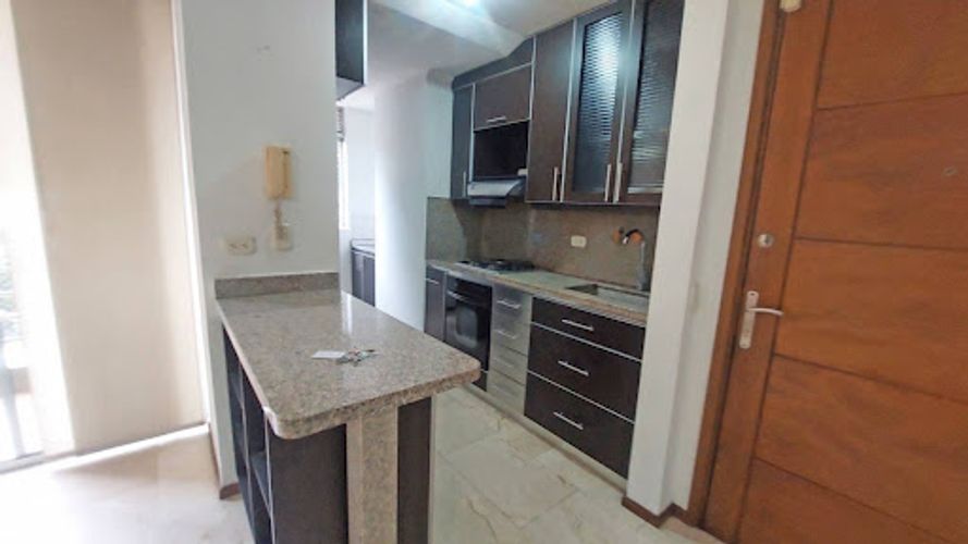 Apartamento de 3 alcobas en arriendo en Laureles, Medellín, 78 m² · foto 2 de 23