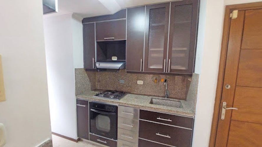 Apartamento de 3 alcobas en arriendo en Laureles, Medellín, 78 m² · foto 3 de 23
