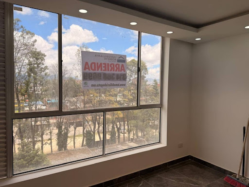 Apartamento en arriendo en El Refugio, Bogotá · foto 2 de 20