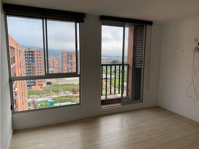 Apartamento de 3 alcobas en venta en La Prosperidad, Madrid, 57 m² · foto 4 de 19
