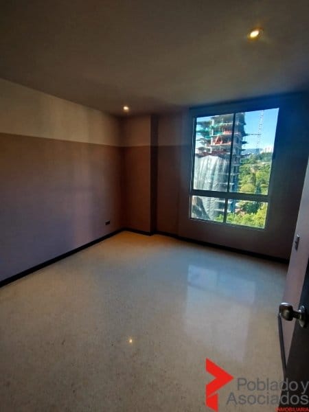 Apartamento de 3 alcobas en arriendo en San Lucas, Medellín, 180 m² · foto 8 de 20