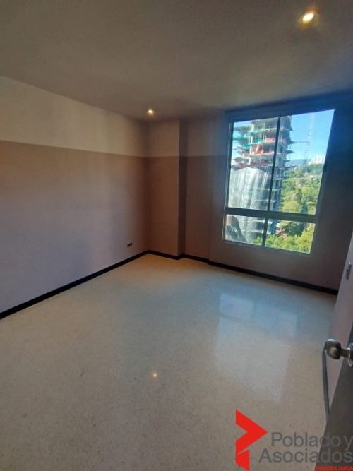 Apartamento de 3 alcobas en arriendo en San Lucas, Medellín, 180 m² · foto 9 de 20