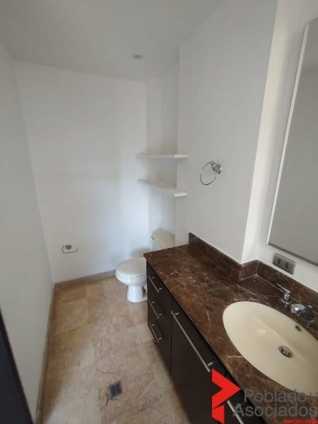 Apartamento de 3 alcobas en arriendo en San Lucas, Medellín, 180 m² · foto 13 de 20