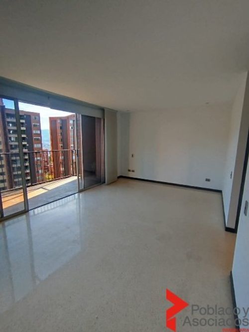 Apartamento de 3 alcobas en arriendo en San Lucas, Medellín, 180 m² · foto 17 de 20