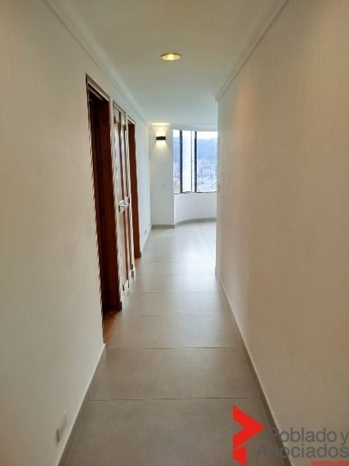 Apartamento de 3 alcobas en arriendo en El Diamante No. 2, Medellín, 170 m² · foto 6 de 24