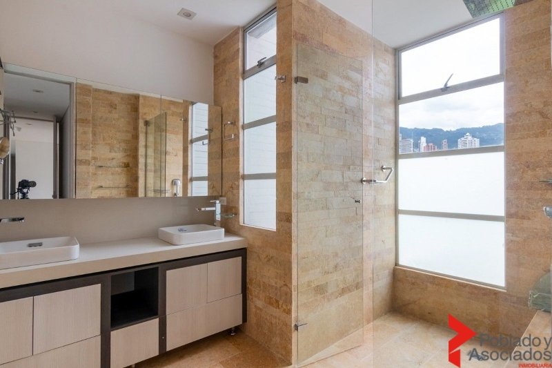 Apartamento en arriendo en El Poblado, Medellín · foto 7 de 21