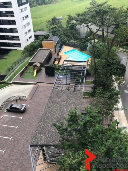 Apartamento en arriendo en El Poblado, Medellín · foto 13 de 21
