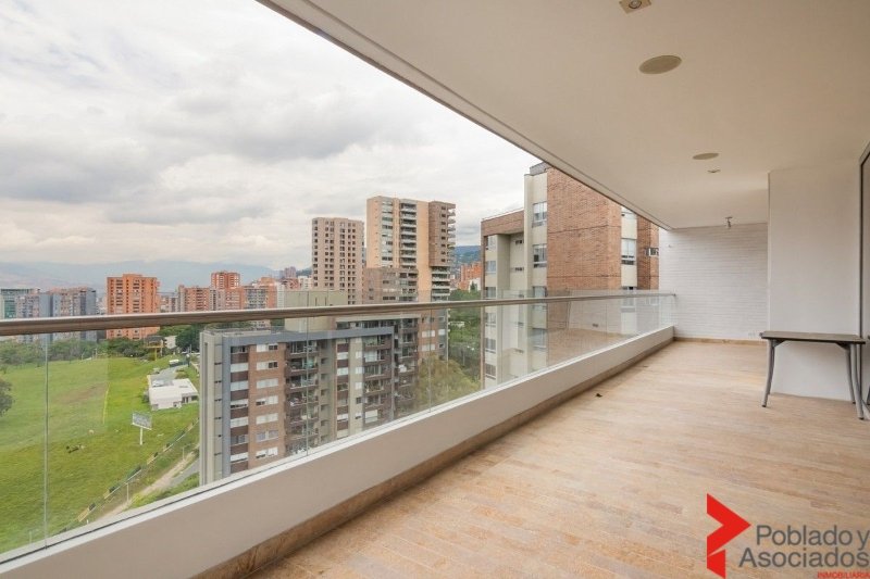 Apartamento en arriendo en El Poblado, Medellín · foto 17 de 21