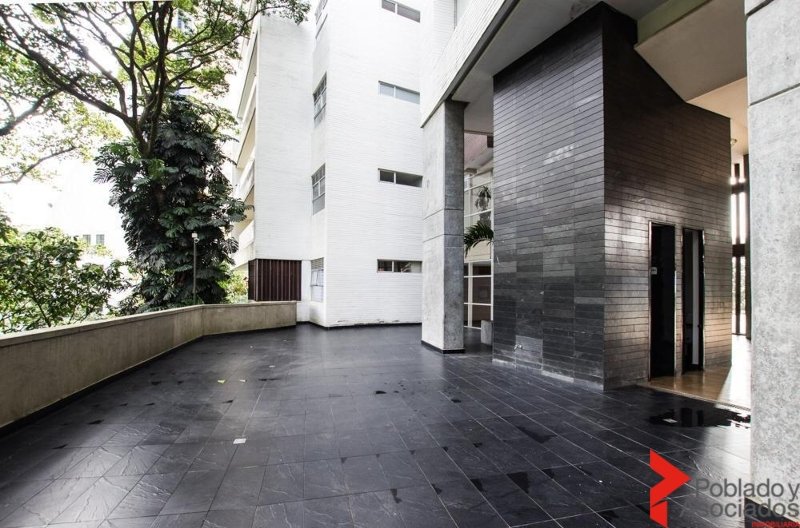 Apartamento en arriendo en El Poblado, Medellín · foto 18 de 21