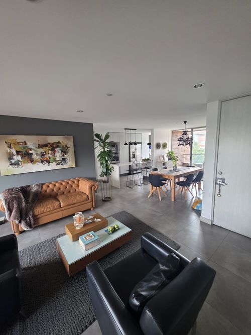 Casa de 3 alcobas en venta en El Poblado, Envigado, 151 m² · foto 2 de 12