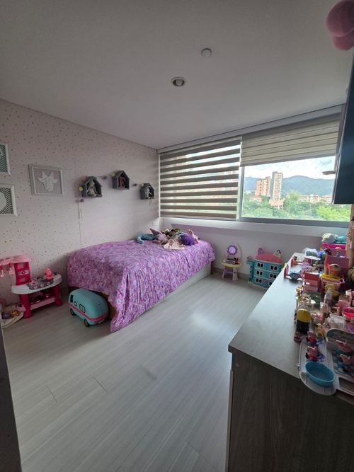 Casa de 3 alcobas en venta en El Poblado, Envigado, 151 m² · foto 9 de 12