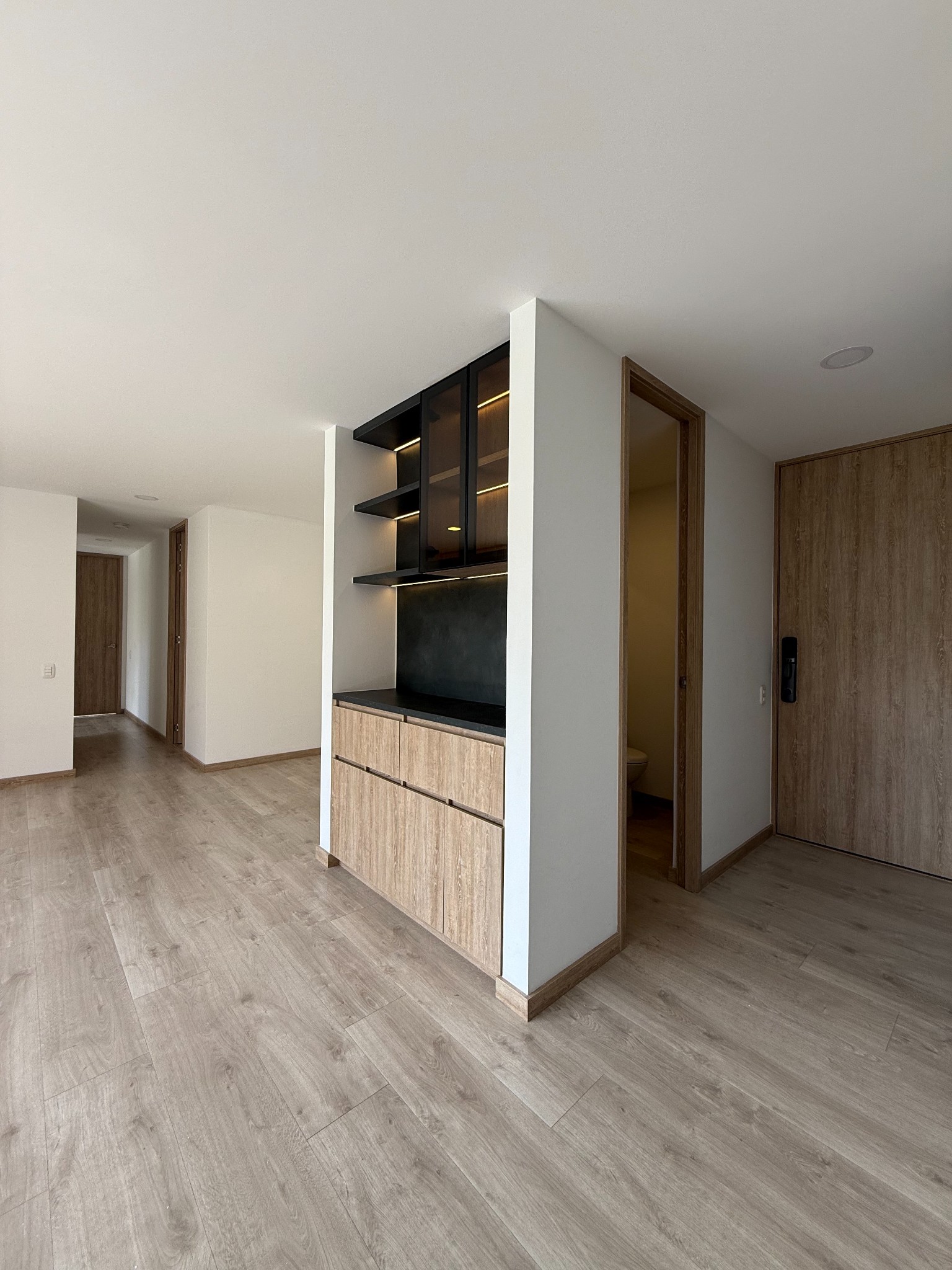 Apartamento en venta en Alto De Las Flores, Sabaneta · foto 8 de 24