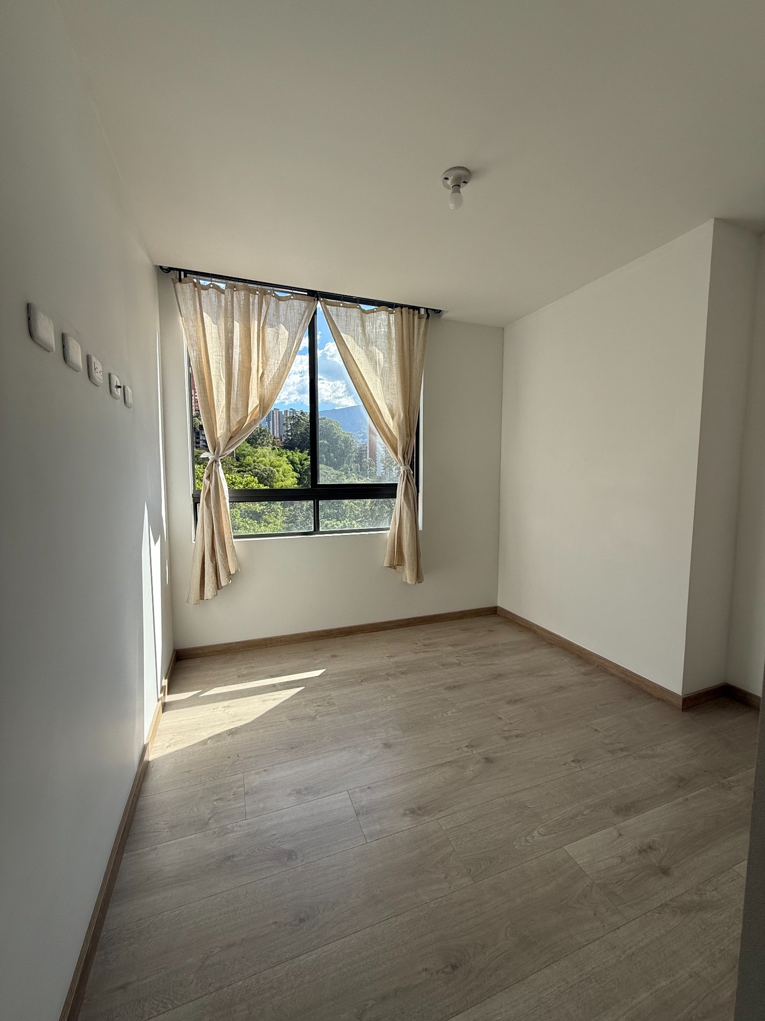 Apartamento en venta en Alto De Las Flores, Sabaneta · foto 14 de 24