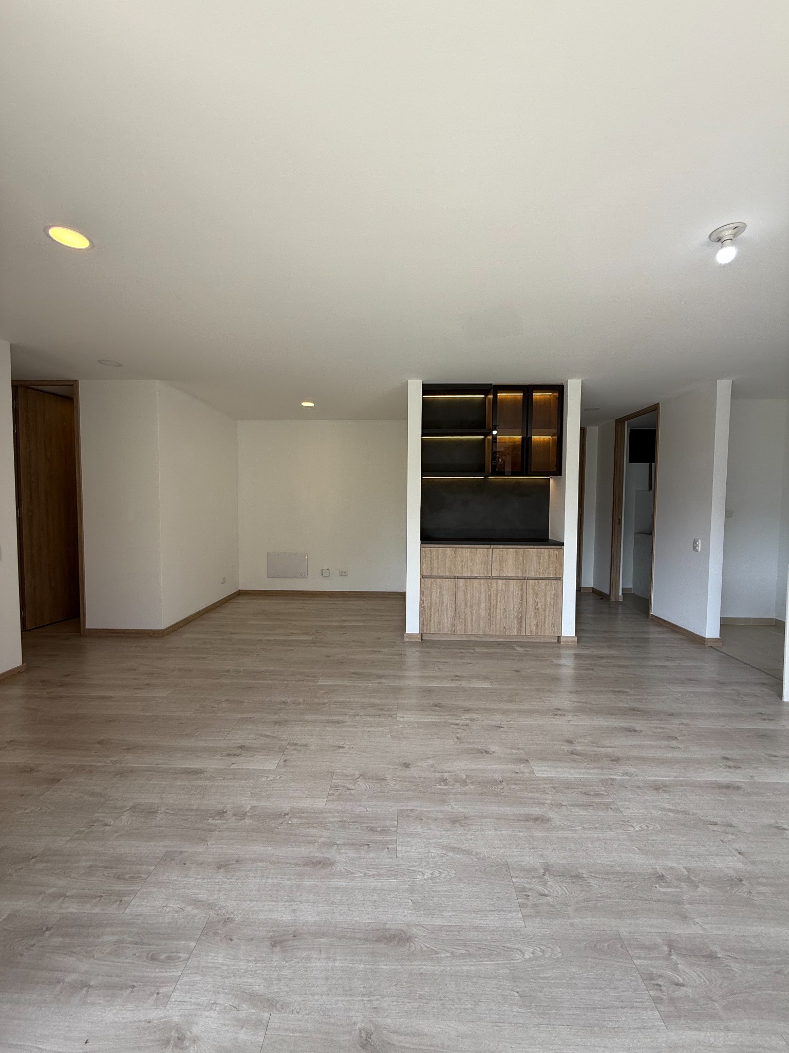Apartamento en venta en Alto De Las Flores, Sabaneta · foto 9 de 24