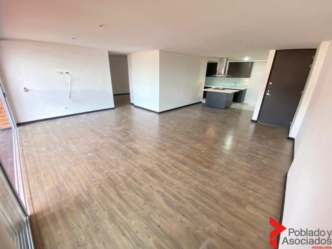 Apartamento de 3 alcobas en arriendo en Loma De Las Brujas, Envigado, 150 m² · foto 2 de 24