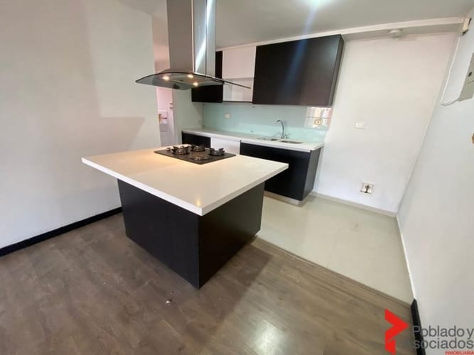 Apartamento de 3 alcobas en arriendo en Loma De Las Brujas, Envigado, 150 m² · foto 3 de 24