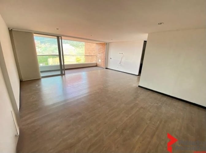 Apartamento de 3 alcobas en arriendo en Loma De Las Brujas, Envigado, 150 m² · foto 8 de 24