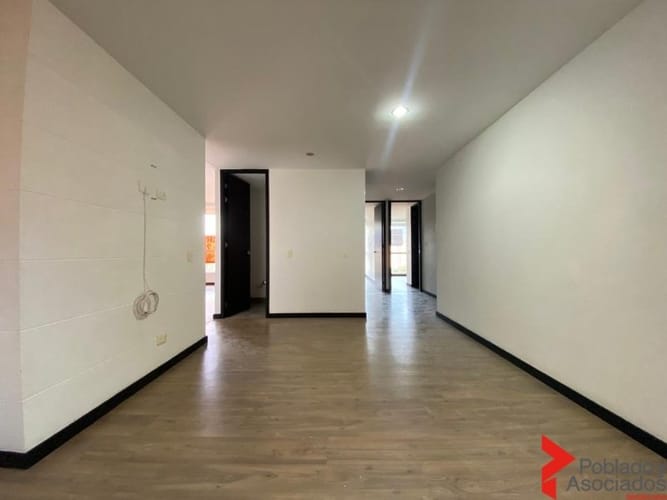 Apartamento de 3 alcobas en arriendo en Loma De Las Brujas, Envigado, 150 m² · foto 9 de 24