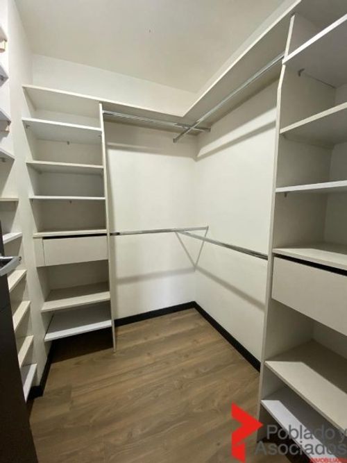 Apartamento de 3 alcobas en arriendo en Loma De Las Brujas, Envigado, 150 m² · foto 13 de 24