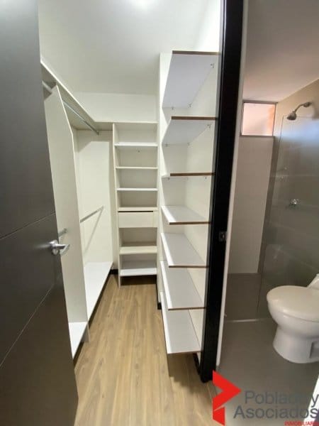 Apartamento de 3 alcobas en arriendo en Loma De Las Brujas, Envigado, 150 m² · foto 21 de 24