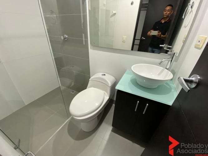 Apartamento de 3 alcobas en arriendo en Loma De Las Brujas, Envigado, 150 m² · foto 22 de 24
